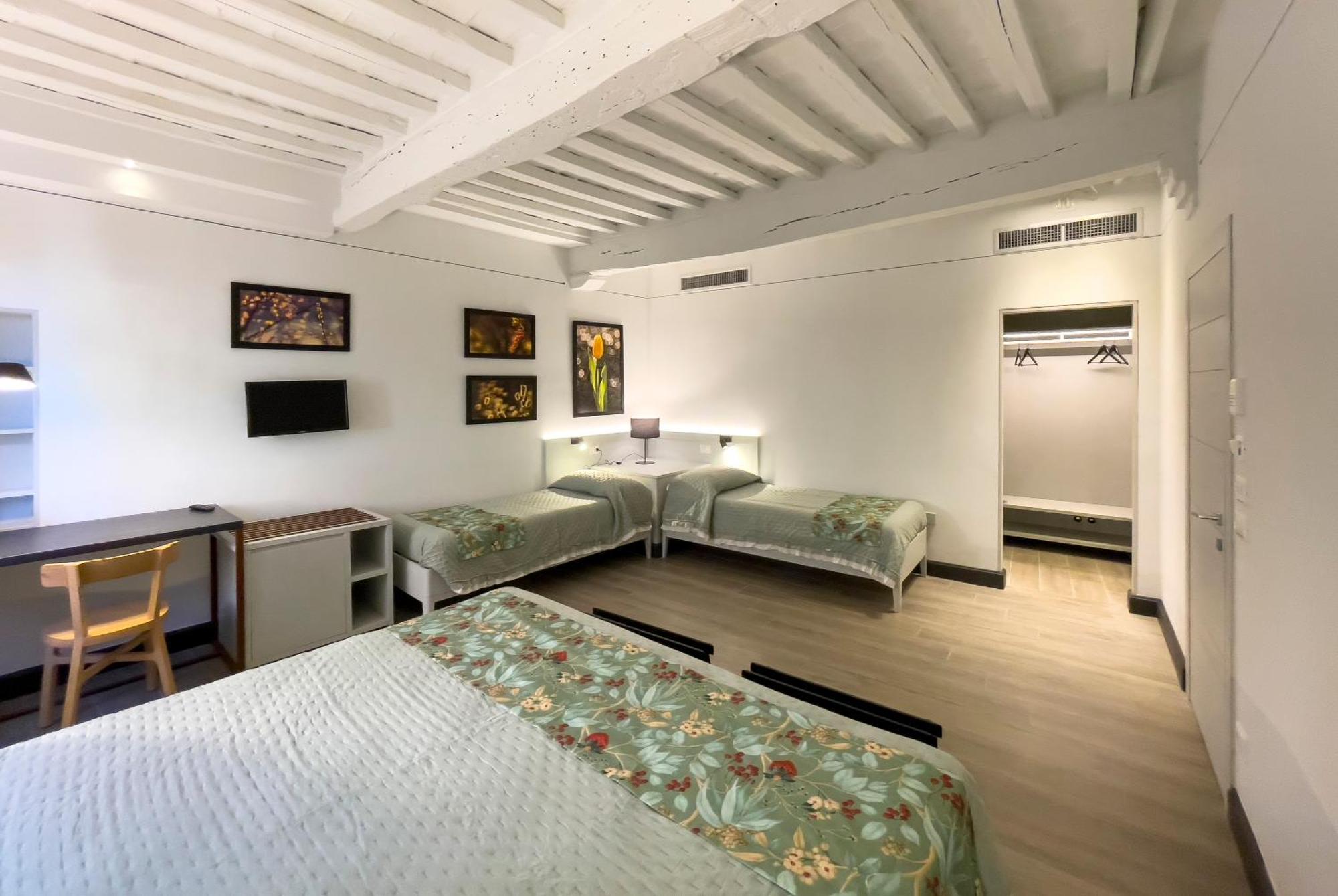 Duccio Nacci Rooms- Gasthuis 2*