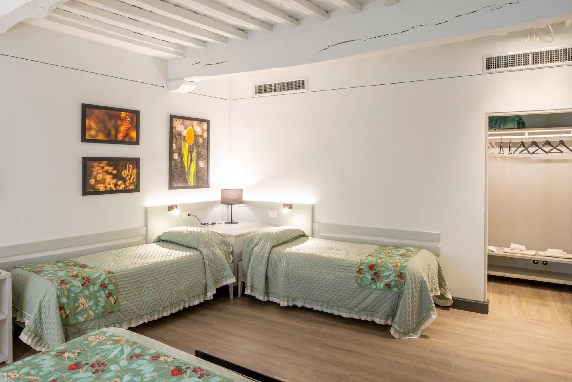 Duccio Nacci Rooms- Gasthuis 2*